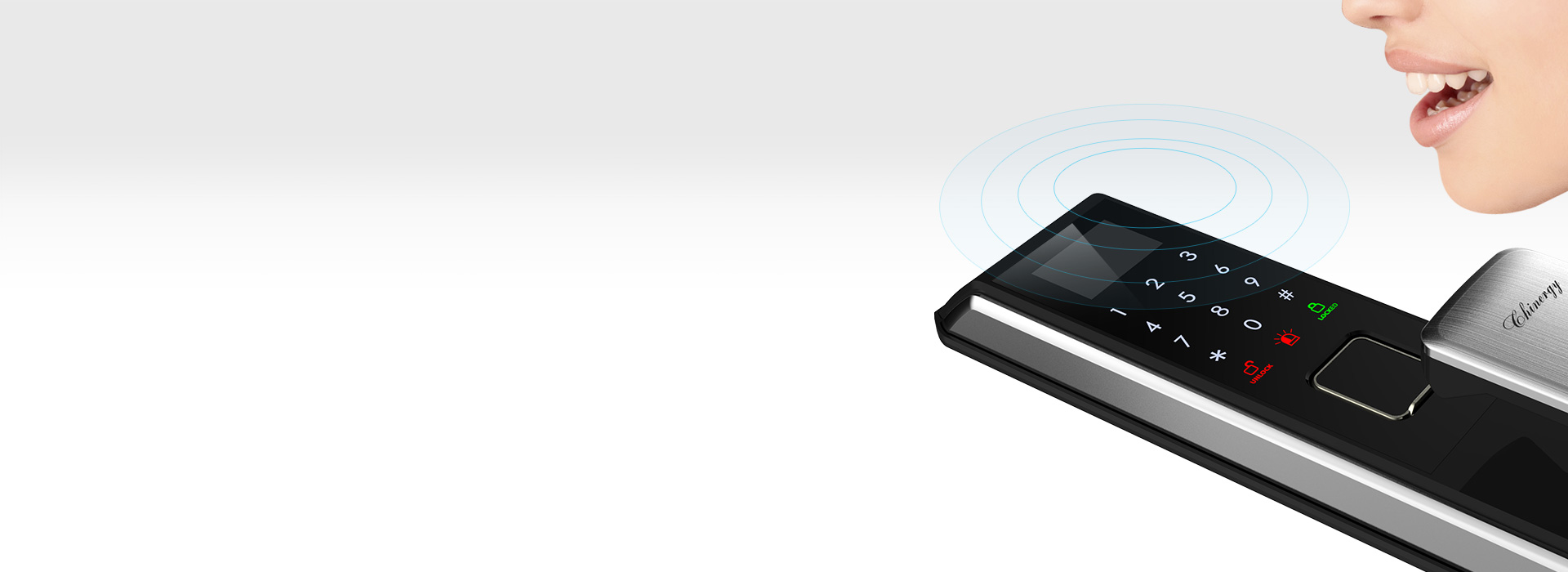 人機(jī)交互就像貼心的安全管家 液晶屏配合...