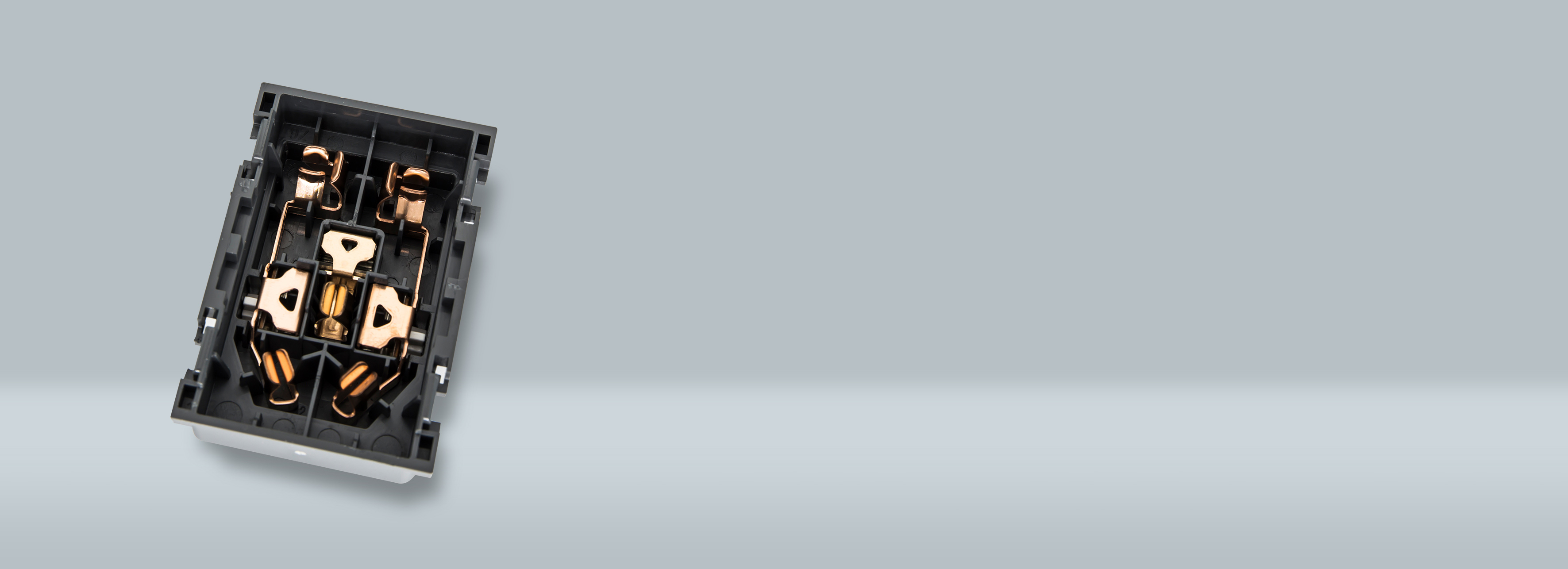 優質銅件，性能優異 正泰開關NEW9Z...