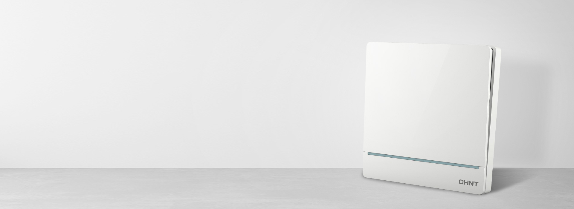 NEW2I 系列開關插座 進階，Tou...