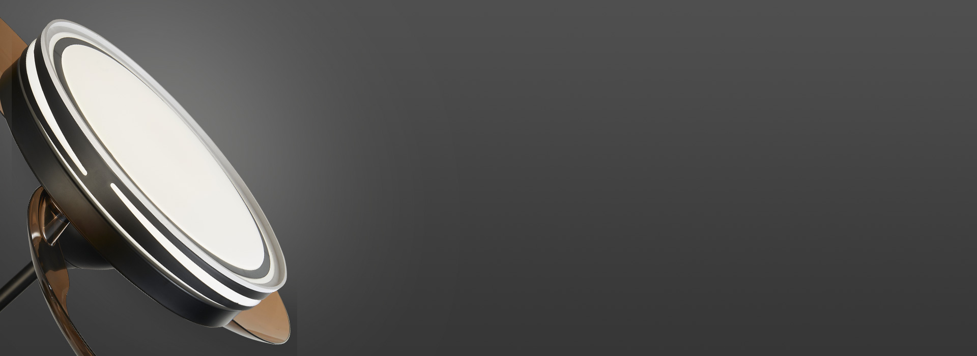 風柔和，光也柔和 亞克力材質(zhì)燈罩，透光...