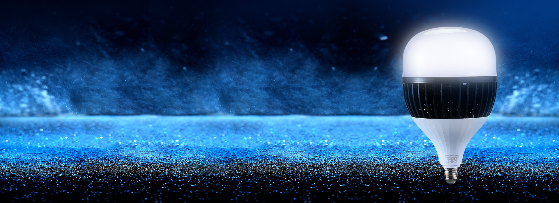 球泡：QP27系列 高亮節能，高效散熱...