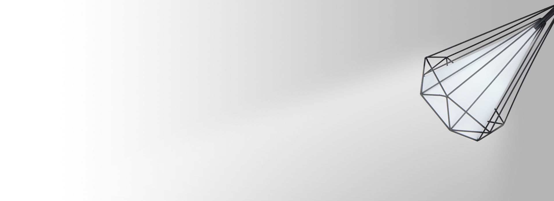 經(jīng)典黑白配，邂逅簡約之美 黑色的燈體，...