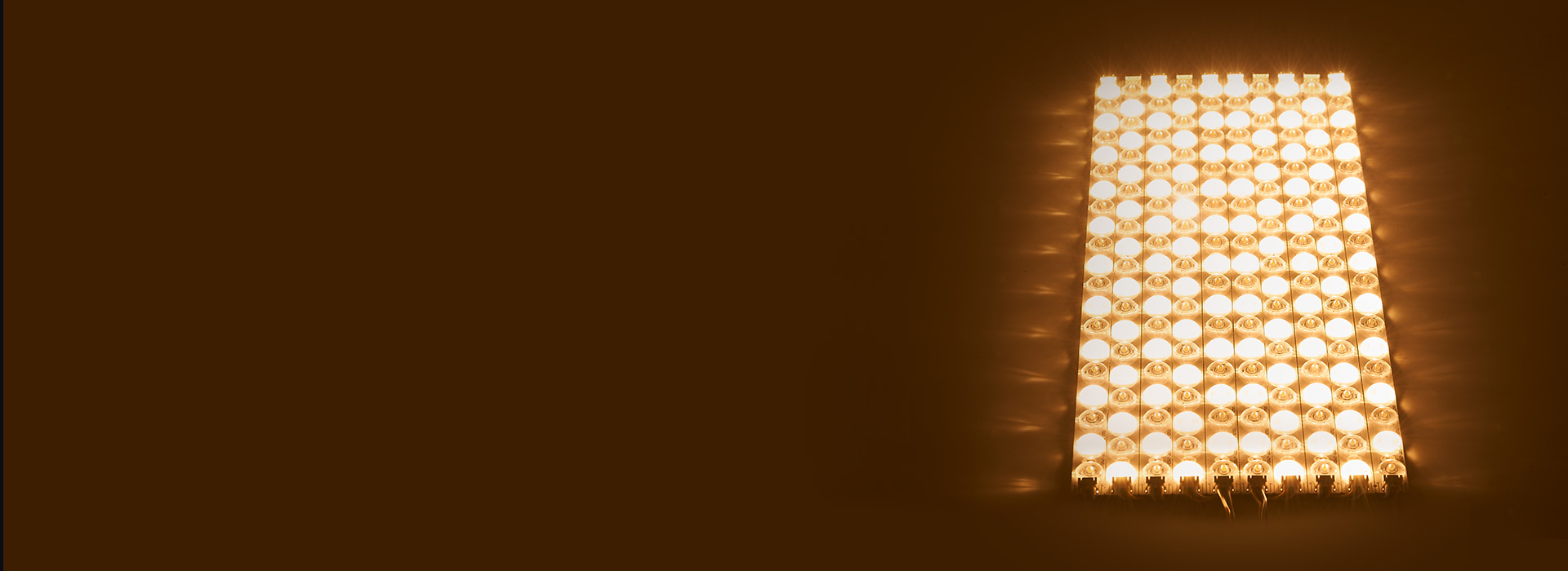 ＞18000lm光通量，超亮！ 正泰照...