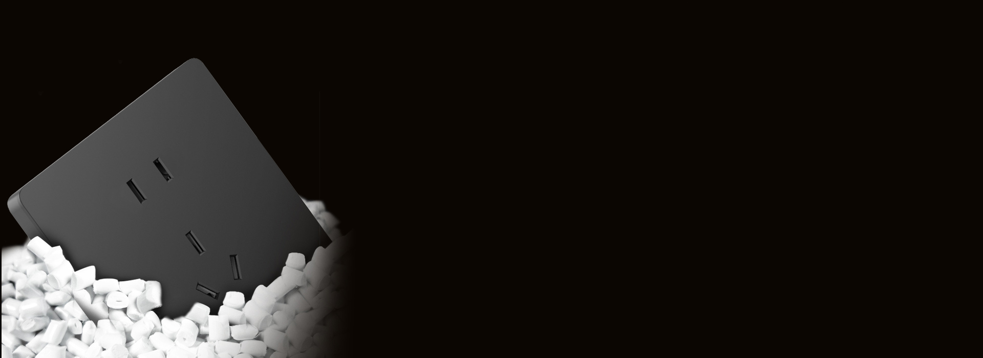 850°高溫，亦不改本色 嚴(yán)選PC材質(zhì)...