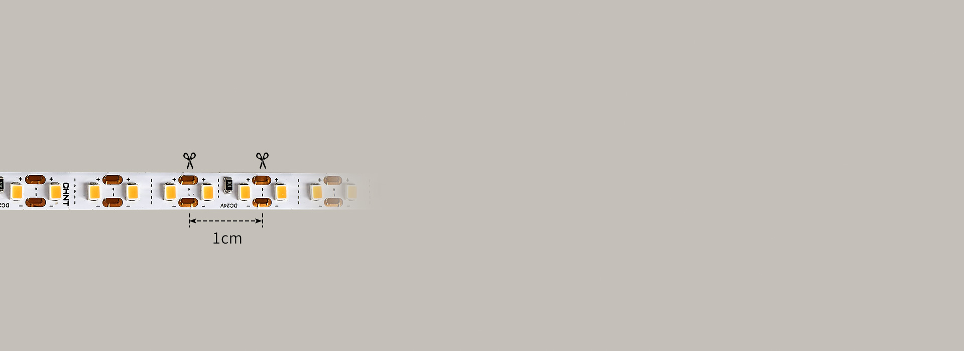 升級(jí)至1cm一剪 更靈活的剪裁，更準(zhǔn)確...